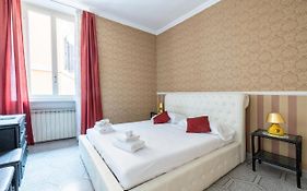 [PIAZZA DI SPAGNA 5 STELLE] Parlamento Room